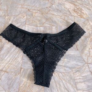 Victoria’s Secret Lingerie Vintage Gorgeous Panties Thong Cheeky Lace Fishnet